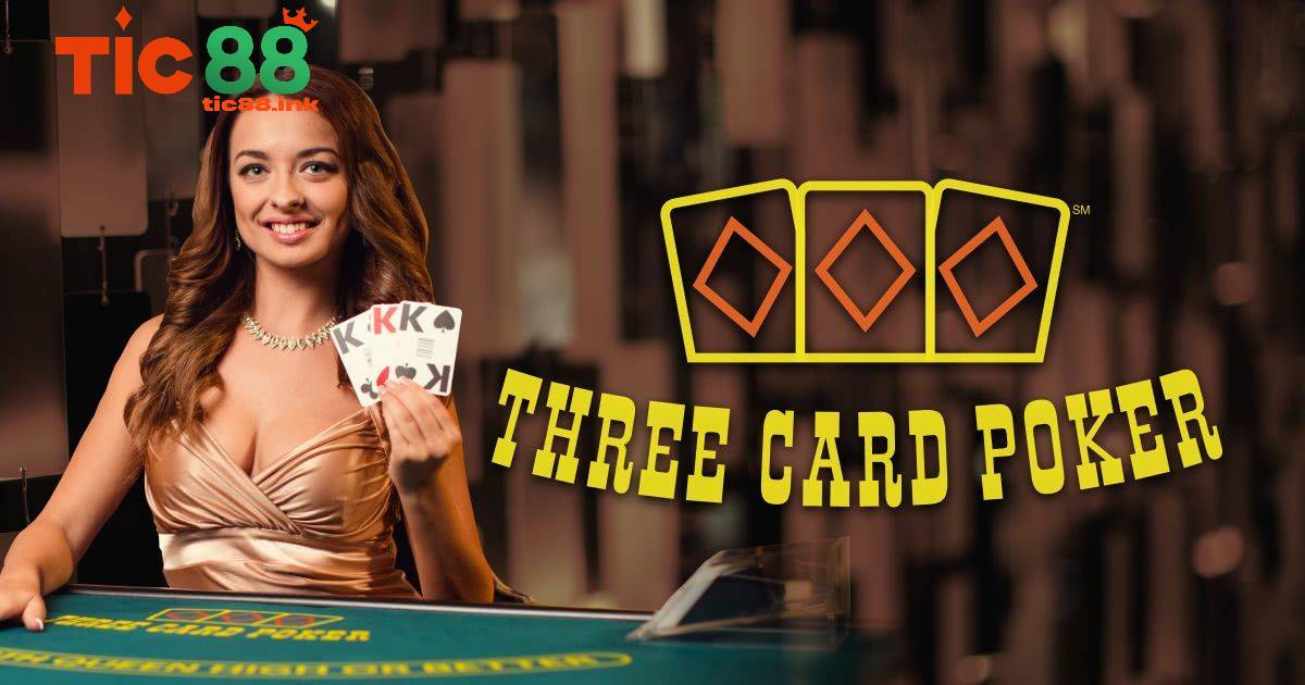 Quyết định của người chơi sau khi xem bài: Fold hoặc Play